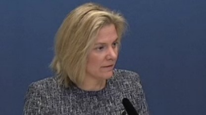 Finansminister Magdalena Andersson (S) presenterar vårbudgeten. 