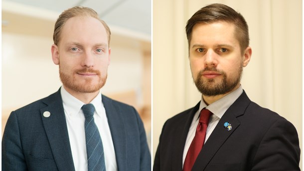 Aron Emilsson (SD) och Simon Alm (SD) menar att regeringen har duckat för att motverka utlandsfinansierad islamism.