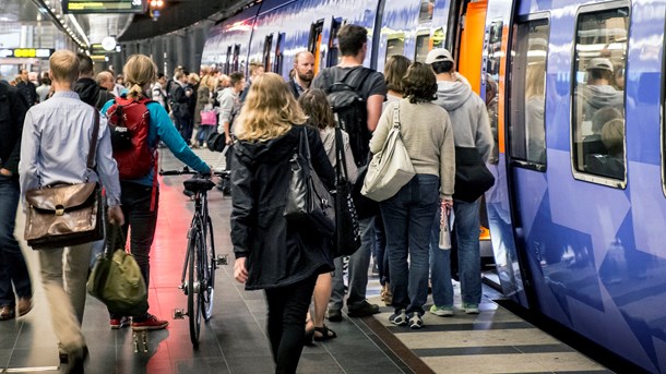 Om förslaget skulle gå igenom beräknas 20 procent av reseavdragsmottagarna bli kollektivtrafiksresenärer, jämfört med dagens fem procent. 