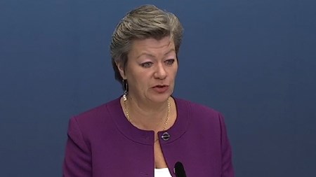 Arbetsmarknadsminister Ylva Johansson (S) under pressträffen.