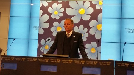 Sverigedemokraternas skolpolitiska talesperson Stefan Jakobsson presenterar partiets nya skolpolitik.