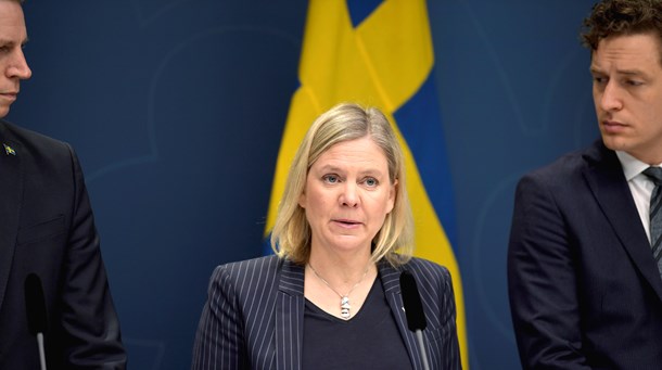 Finansmarknadsminister Per Bolund (MP) finansminister Magdalena Andersson (S), Emil Källström ekonomiskpolitisk talesperson i Centerpartiet, presenterar nya budgetåtgärder på torsdagsmorgonen. Även Mats Persson, ekonomiskpolitisk talesperson Liberalerna, deltog vid pressträffen.