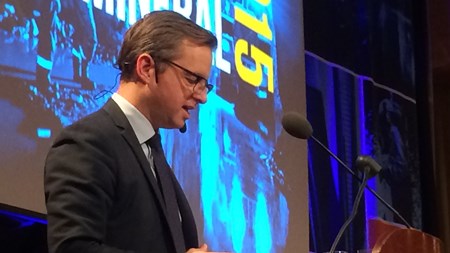 Näringsminister Mikael Damberg när han talade vid gruvbranschens årliga kongress i januari på Grand Hotel i Stockholm. Då gav han inga svar om vare sig mineralersättningen eller skärpta miljökrav för gruvnäringen, nu ska regeringen se över mineralersättningen.