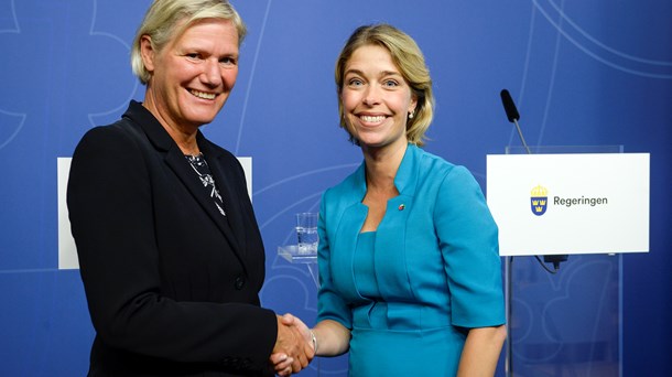 Idel glada miner när dåvarande socialförsäkringsminister Annika Strandhäll i augusti 2015 (S) presenterade Ann-Marie Begler som ny gd för Försäkringskassan.