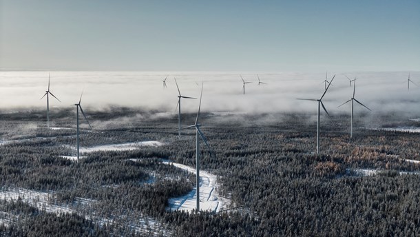 Markanvändning, renskötsel, fiske, jakt, rovdjur, gruvor,
vindkraft, skogsfrågor, kulturmiljöarbete, ortnamn och biologisk mångfald
på renbetesmark samt ärenden om samisk förskola, utbildning och
forskning samt äldrevård och sjukvård. Allt är exempel på ärenden som kan bli aktuella för konsultation om regeringens lagförslag passerar riksdagen.