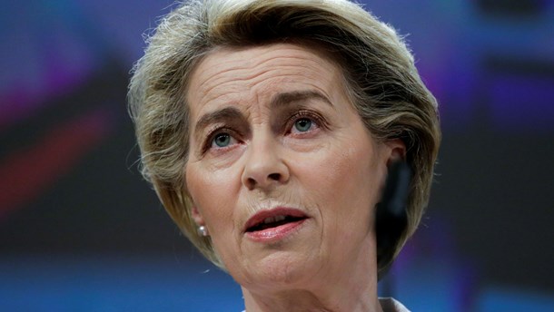 Ursula von der Leyen menar fortsatt att EU:s vaccinstrategi är en succé.