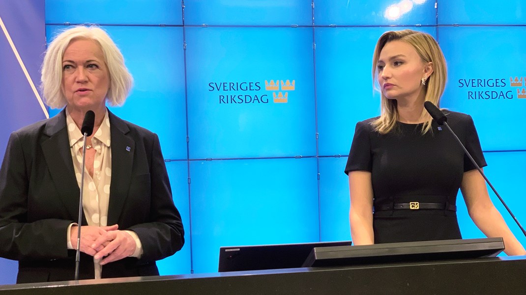 Ebba Busch och KD:s sjukvårdspolitiska talesperson Acko Ankarberg Johansson presenterade på förmiddagen en ny sjukvårdspolitisk rapport.