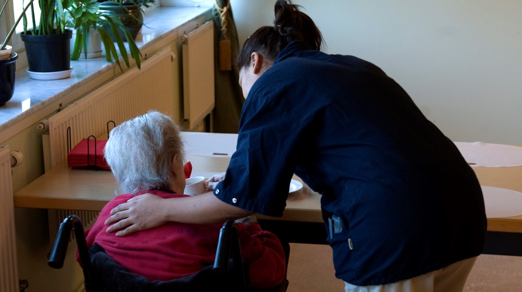 ”De sedan länge kända bristerna som tillåtits att finnas inom vården och omsorgen om äldre, och som inte minst Coronakommissionen har pekat ut, måste åtgärdas.”