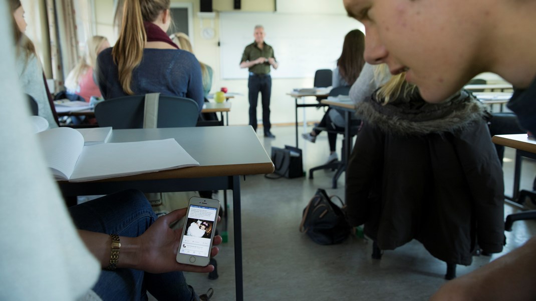 Mariestads kommun vill att mobilförbudet byts ut till ett förbud mot tekniska verktyg som stör undervisningen. 