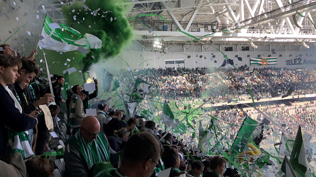 Längtan till läktaren har varit stor för många. Nu tas snart publiktaket bort och det är fritt fram för supportrar. Bilden är från en av Hammarby IF:s hemmamatcher. 