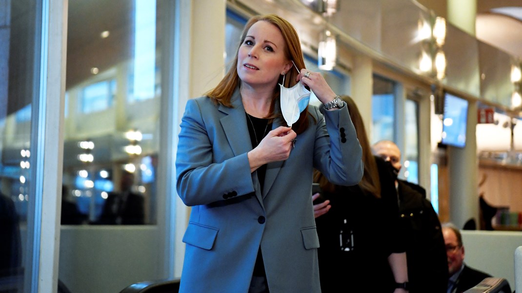 Annie Lööf kommer till partiledardebatten på onsdagen.