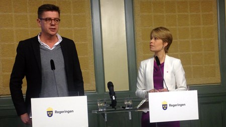 Lars Arrhenius, generalsekreterare på stiftelsen Friends, blir särskild utredare. Här tillsammans med socialförsäkringsminister
Annika Strandhäll (S) under pressträffen.