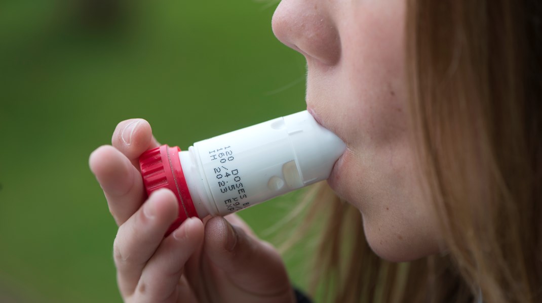 Så kallade farmaceutiska tjänster, som råd och stöd kring
användningen av en inhalator, testas nu på flera svenska apotek. 