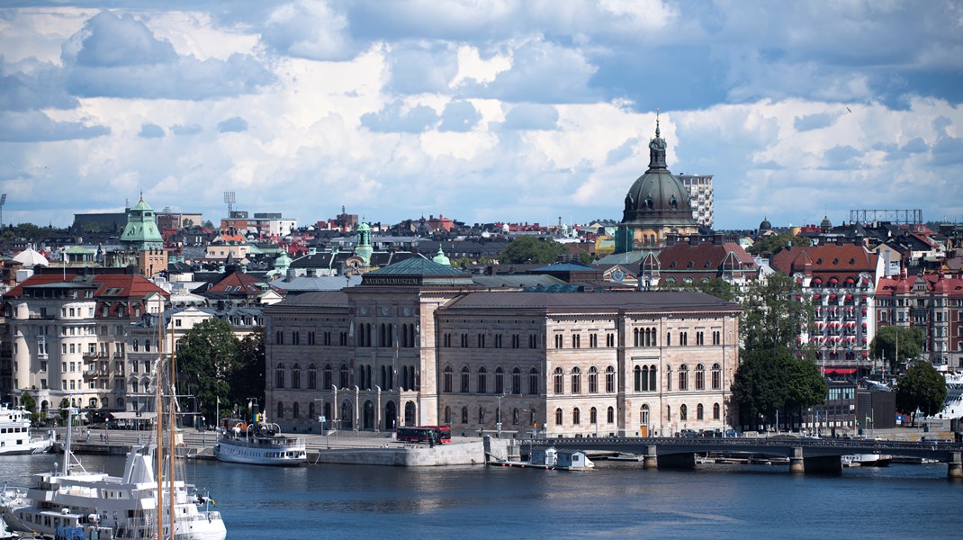 Äldre byggnadsverk och byggnadstradition ska värnas, skriver debattörerna. 