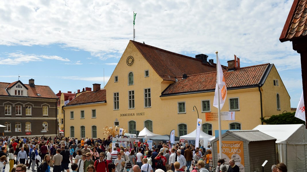 Flera aktörer gör gemensam sak och hyr Donnerska huset under Almedalsveckan i början av juli. 