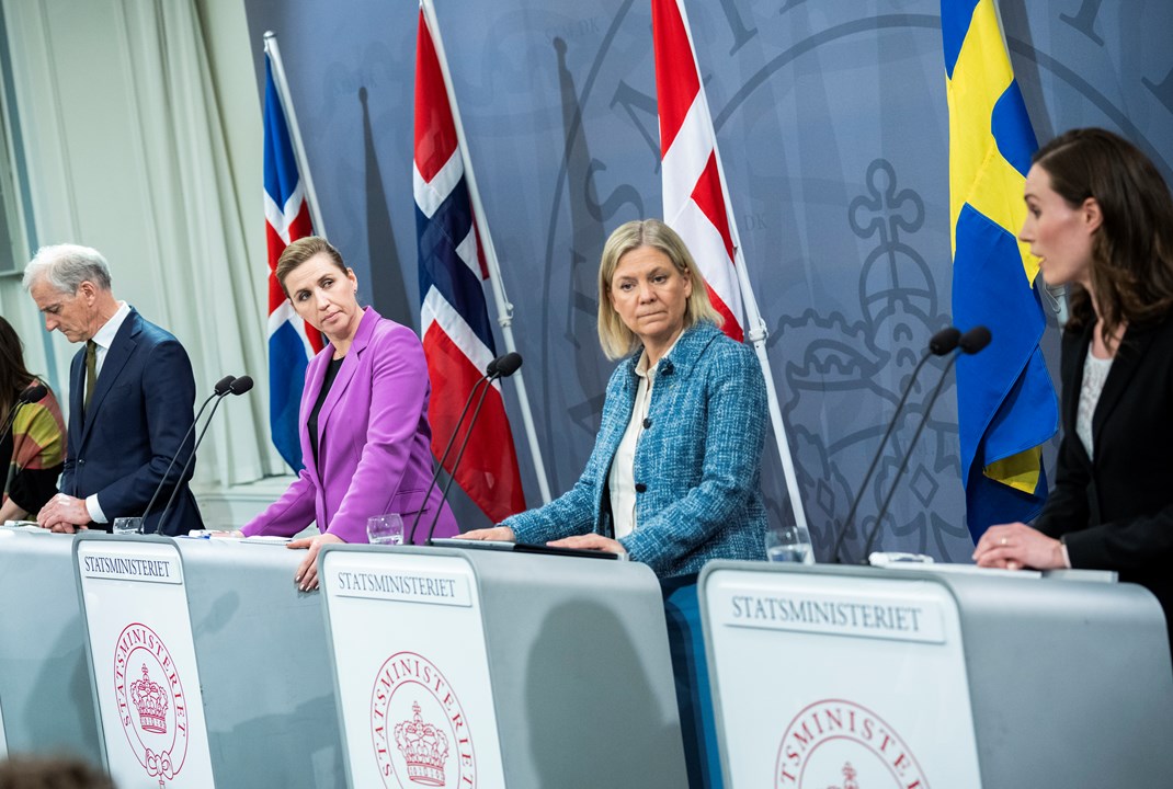 I Norge, Danmark, Sverige och Finland leder socialdemokratiska statsministrar regeringen: Jonas Gahr Støre, Mette Frederiksen, Magdalena Andersson och Sanna Marin. Men könsfördelningen i den danska regeringen sticker ut.