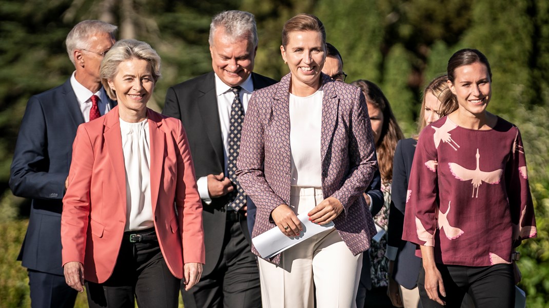 EU-kommissionens ordförande mötte upp med ledarna från Danmark, Finland, Polen, Estland, Lettland och Litauen. Magdalena Andersson skickade istället energiministern.  