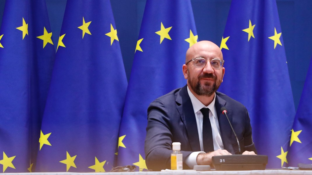 Kan regeringscheferna enas bakom någon av alternativen på bordet? Charles Michel håller i klubban. 