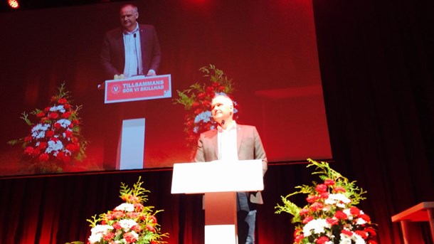 Partiledaren Jonas Sjöstedt talar på partiets kongress i Örebro.