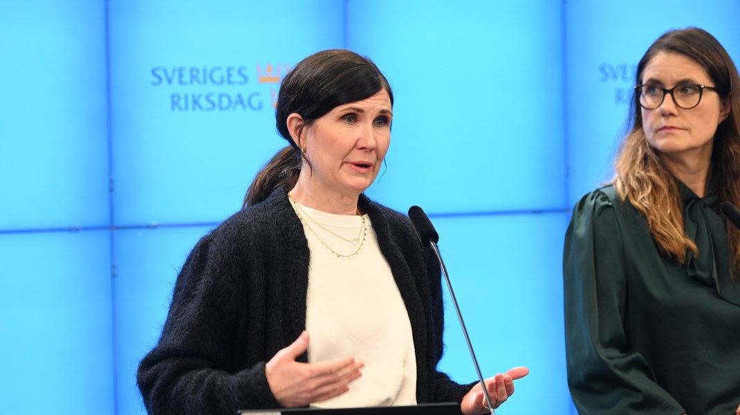 Miljöpartiets sråkrör Märta Stenevi och Janine Alm Ericson, ekonomiskpolitisk talesperson, presenterar partiets skuggbudget.