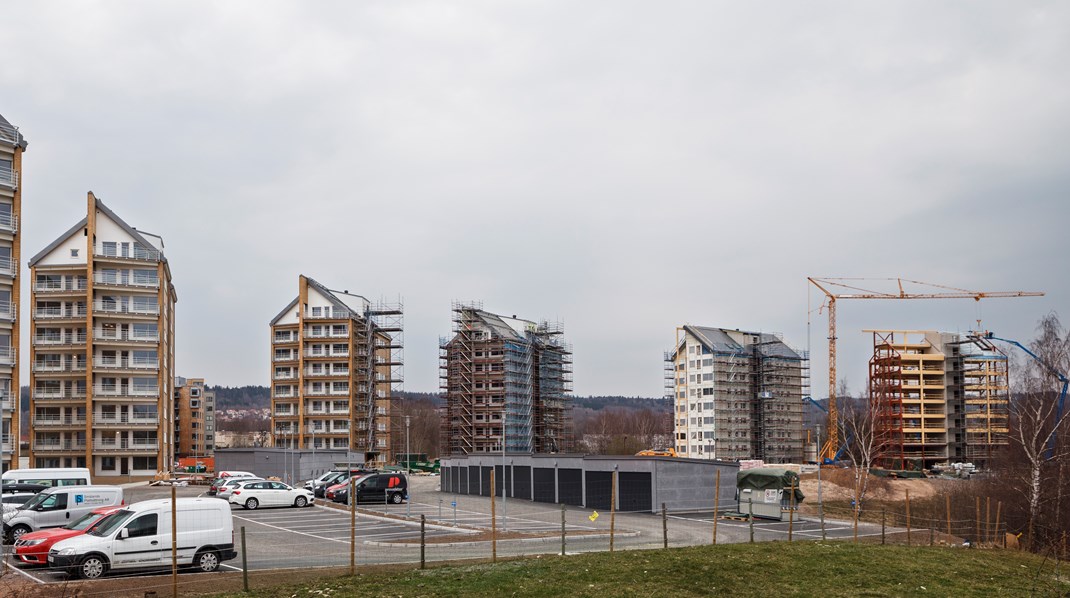 Om regeringen inte tar sitt förnuft till fånga kommer det här att spä på de ekonomiska och sociala klyftorna i samhället som redan växt sig allt för stora, skriver debattörerna. 