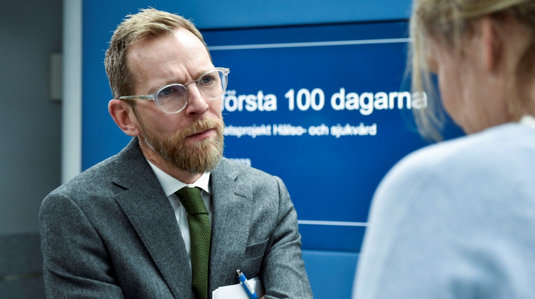 Gör de ändringar som krävs för att internmomsen ska avskaffas – en gång för alla. Det är debattörernas uppmaning till riksdagen.