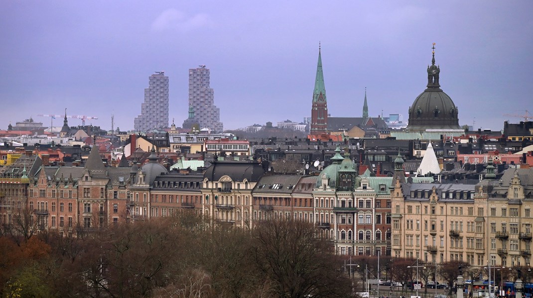 I Stockholm gick prisutvecklingen för bostadsrätter i januari i motsatt riktning jämfört med övriga landet. 