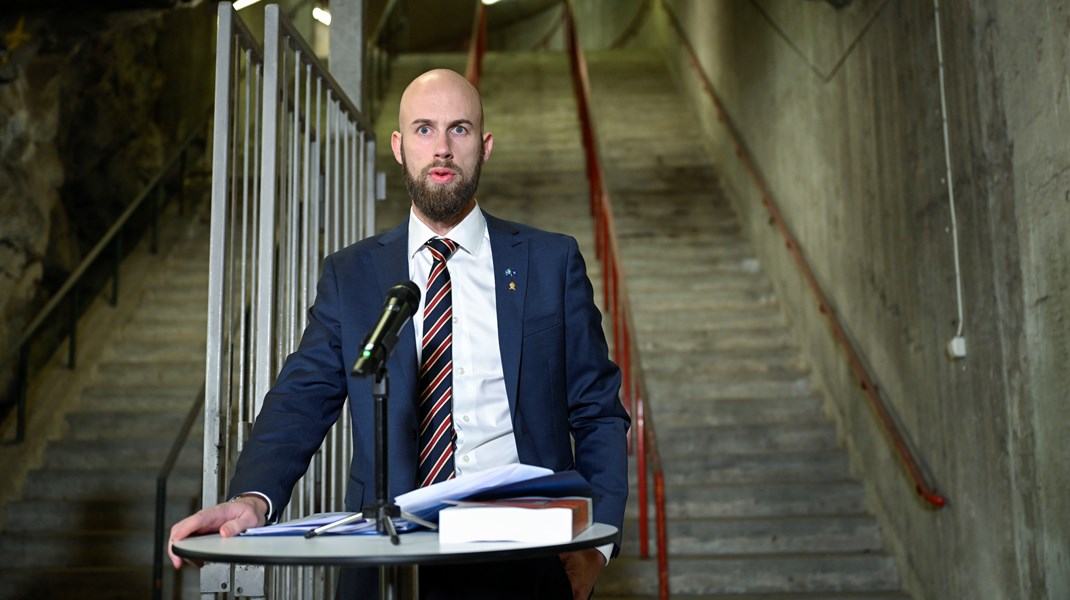 Ministern för civilt försvar Carl-Oskar Bohlin leder det nyinrättade Näringslivsrådet.