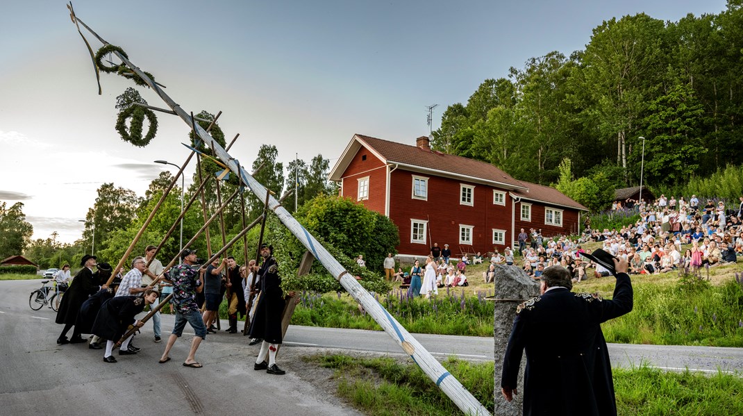 Extrakostnaden för Tibble-Lycka byalag beräknas bli 20 000 kronor med Trafikverkets skärpta tillämpning av sina regler. På söndag har byalaget möte om detta. 