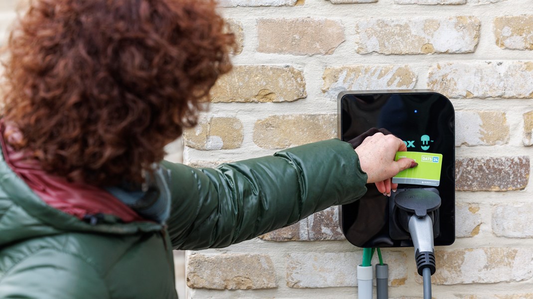 Kraven på 1,3 kilowatt publik laddning för varje ny elbil ses som ett av de mest ansträngande i Sverige. 