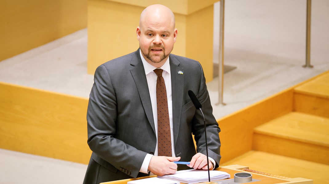 S: Regeringen skämmer ut Sverige i EU när den låtsas skydda skogen