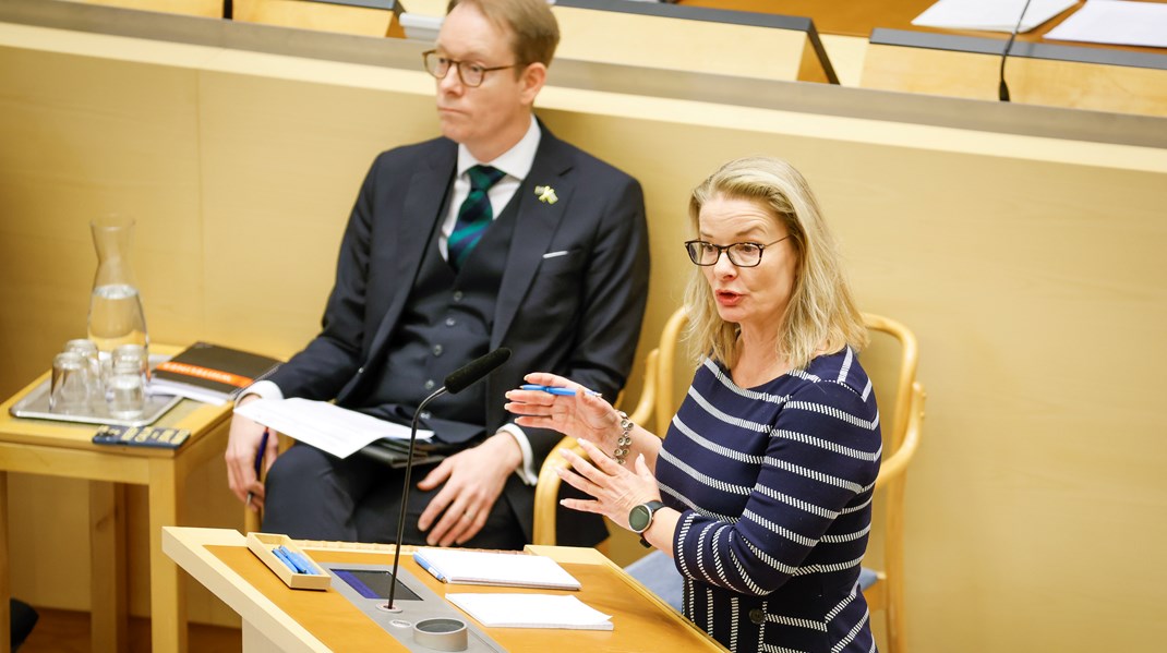 ”Om skolministern verkligen menar att friskoleeleverna är någon annans problem är det minst sagt anmärkningsvärt”, skriver Ulla Hamilton.