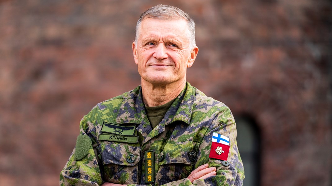 Finska försvarsmaktens chef Timo Kivinen kan nu känns sig trygg med att de finska soldaterna lättare kan ta sig fram i djup snö längst upp i norr.