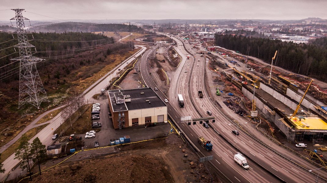 Upphandlingar omfattar omkring 800 miljarder per år, där Trafikverket står för de största beloppen bland de statliga myndigheterna. 