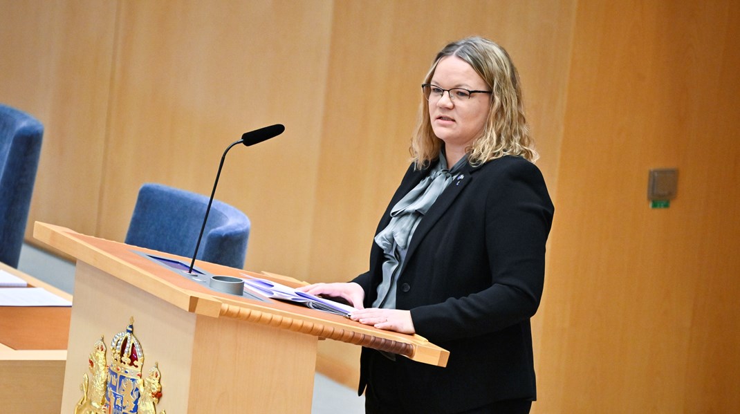 Cecilia Rönn (L) ersätter Carl B Hamilton (L) som ordinarie ledamot i finansutskottet. 