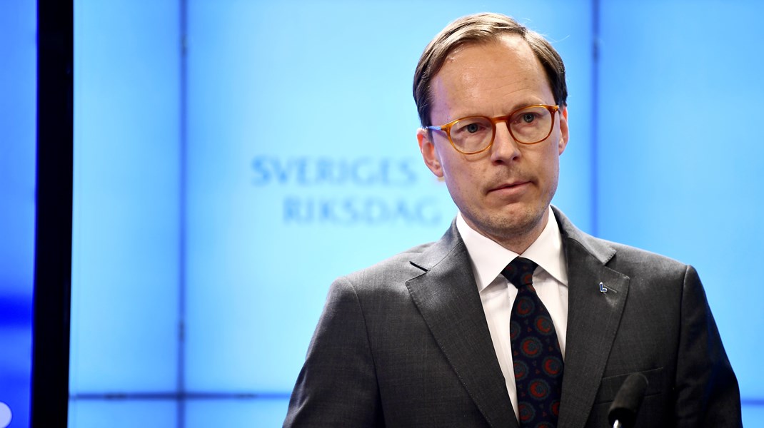 Utbildningsministern: Viktigt att lärosätena minskar sin administration