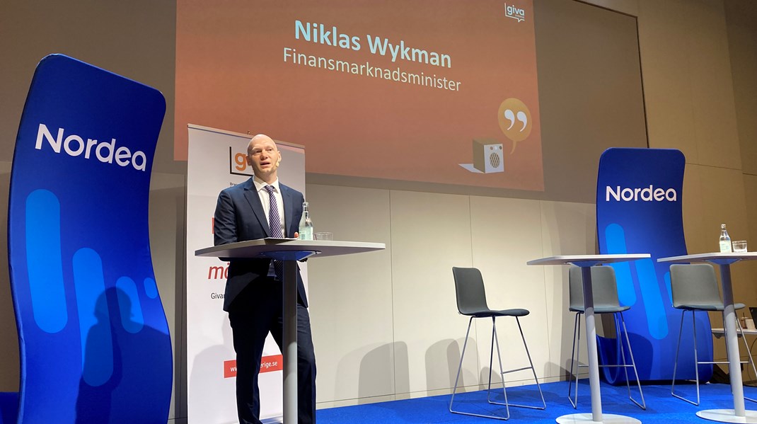 Finansmarknadsminister Niklas Wykman (M) var en av talarna när Giva Sverige anordnade Civilsamhällets finansforum.