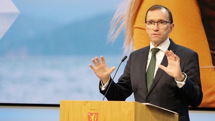 Klimat- och miljöminister Espen Barth Eide anser att den nya statsbudgeten tar Norge en god bit på väg mot att nå det klimatmål Norge lagt fram för Parisavtalet för 2030.