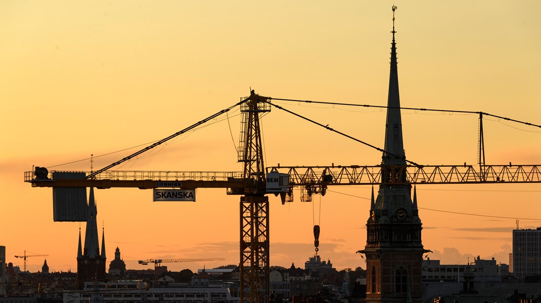 I Stockholmsområdet har höga hyror vid nyproduktion länge varit ett stort problem, skriver debattören.