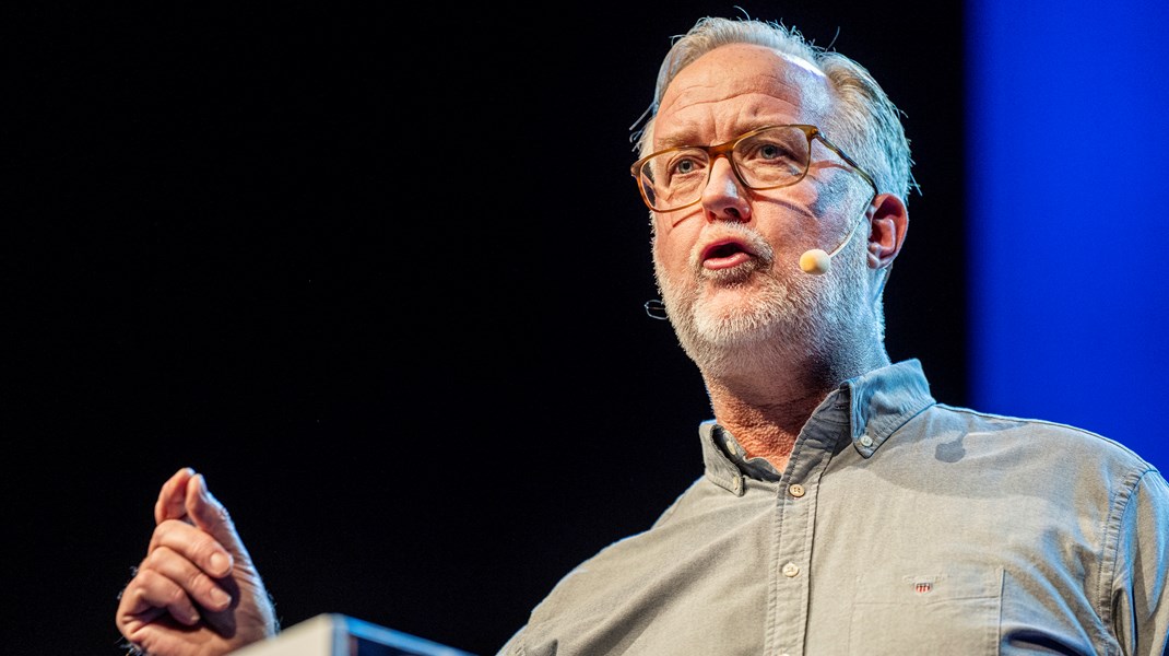 ”Det är uppenbart att vi måste rusta upp LSS om vi ska vårda frihetsreformen som hjälpt så många människor i vårt land. Liberalerna kräver därför ett omtag om LSS”.