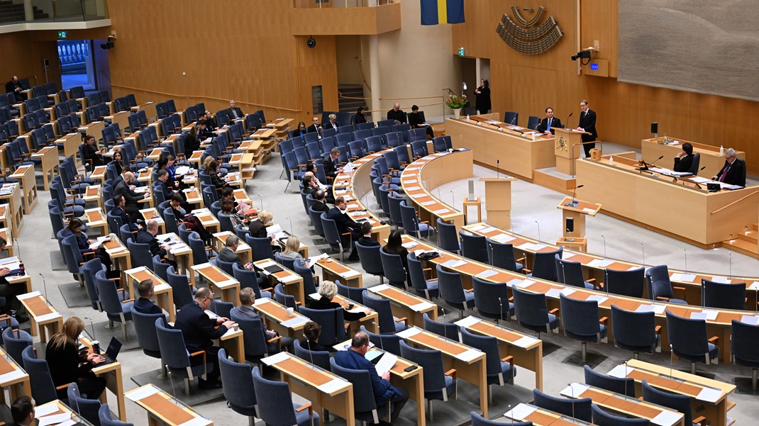 Så mycket tjänar ledamöterna på bonusuppdragen i riksdagen