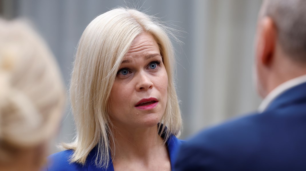 ”Kvinnor och män ska ha samma makt att forma samhället och sina egna liv och en viktig förutsättning för detta är att öka den ekonomiska jämställdheten”, säger jämställdhetsminister Paulina Brandberg. 