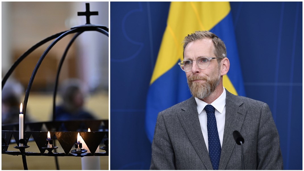 Socialminister Jakob Forssmed har tagit emot rapporten där myndigheten SST redovisar sitt regeringsuppdrag.