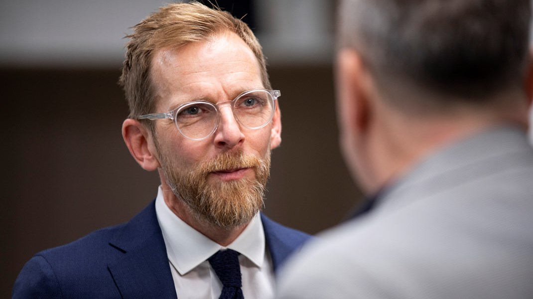 Den nationella strategin ska gälla i tio år framåt, enligt Socialminister Jakob Forssmed (KD)