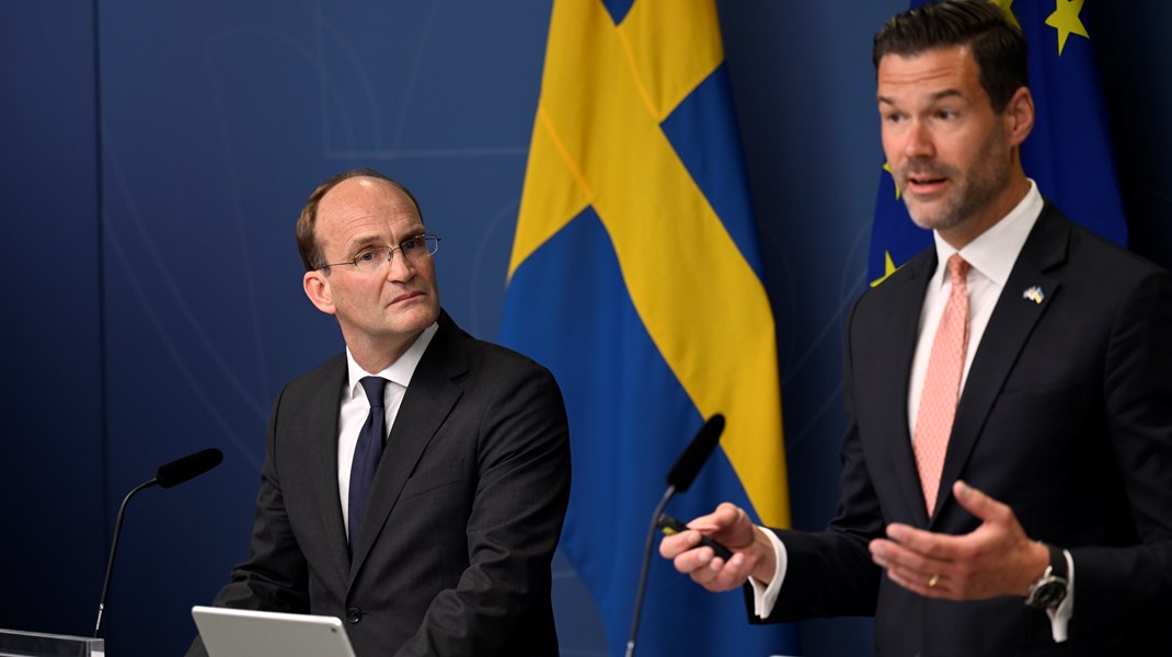 Sidas generaldirektör Jakob Granit och biståndsminister Johan Forsell (M). 