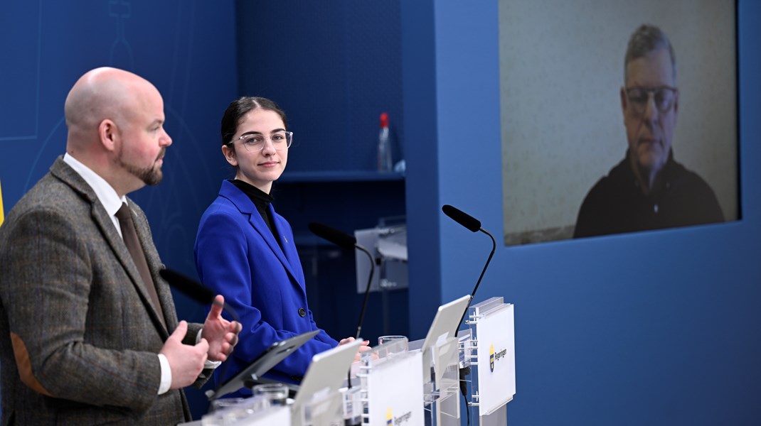 När landsbygdsminister Kullgren (KD) i början av februari presenterade skogsutredaren Göran Örlander samt utredningsdirektiven, då sade klimat- och miljöminister Romina Pourmokhtari (L) att artskyddsdelen ska utredas under hennes vingar.