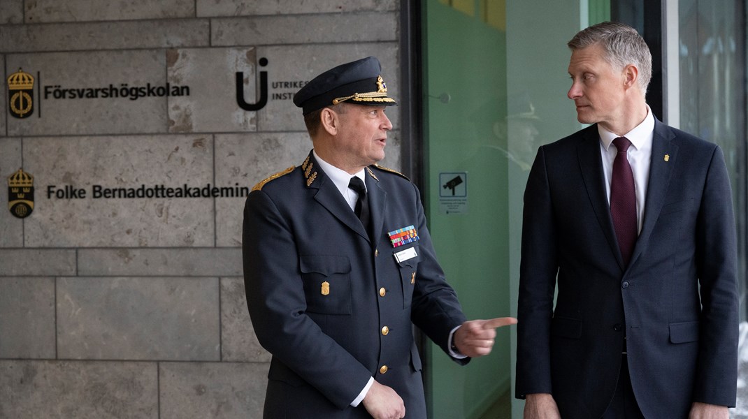 Vicerektorn och rektorn. Anders Callert och Robert Egnell.