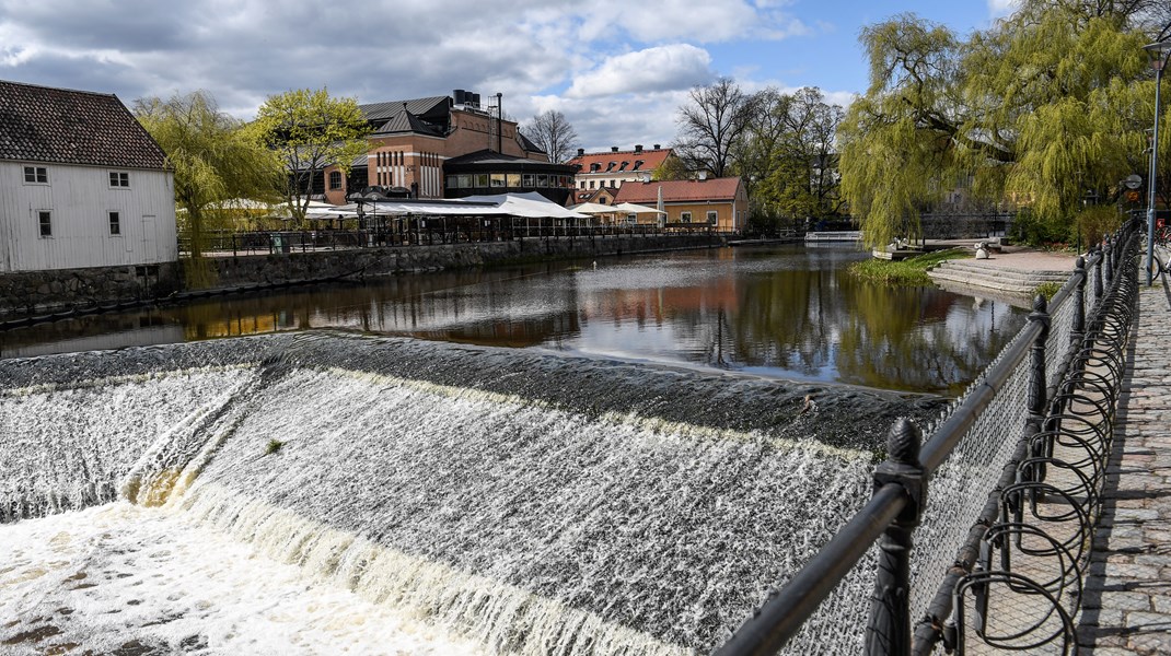 Regeringen bollar vidare känslig avloppsfråga