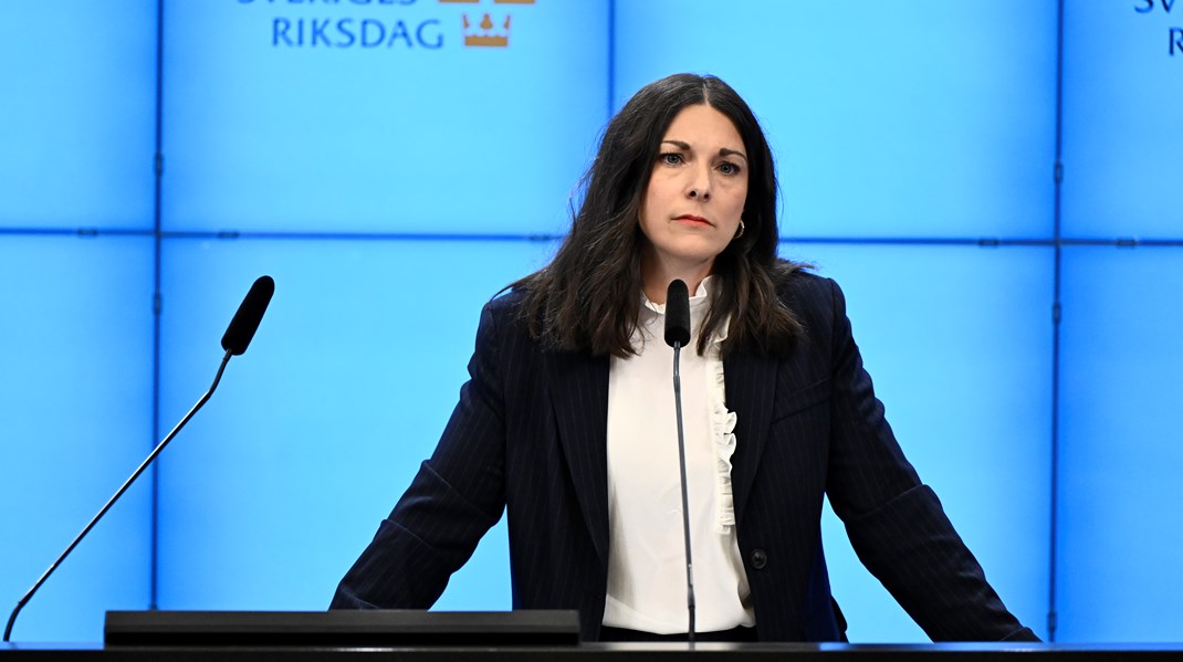 S-kravet: Skicka polisen till klassrummen