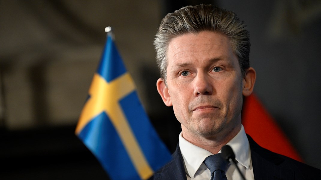 Sveriges ska ha ett brett och aktivt deltagande i EDF, enligt försvarsminister Pål Jonsons (M) och regeringens målsättning.